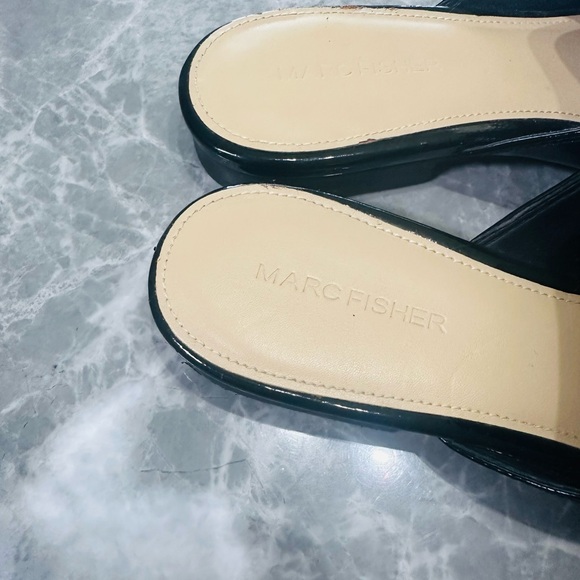 MARC FISHER Womens Blk Pam Square Toe Block Slip On Patent Leather Shoes SZ 9.5 - Picture 3 of 4